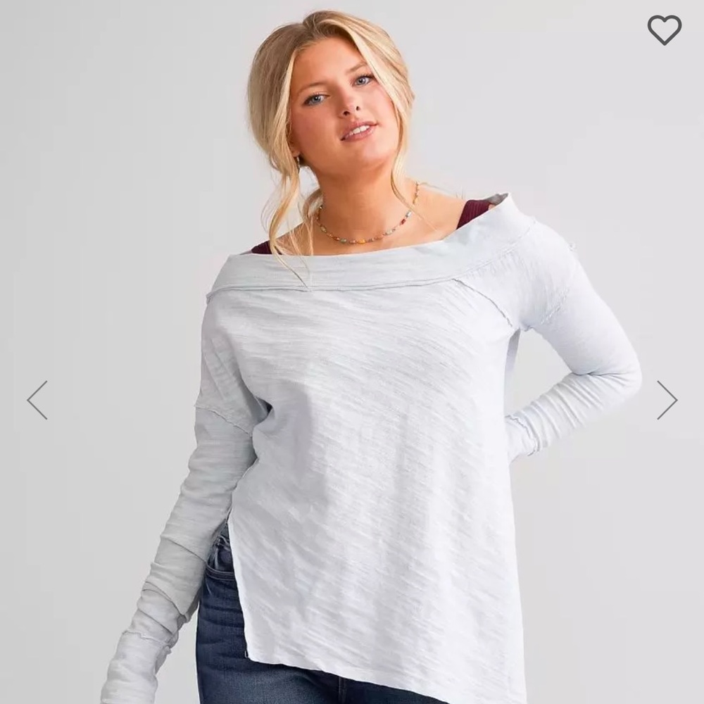 Free People To The Right Top